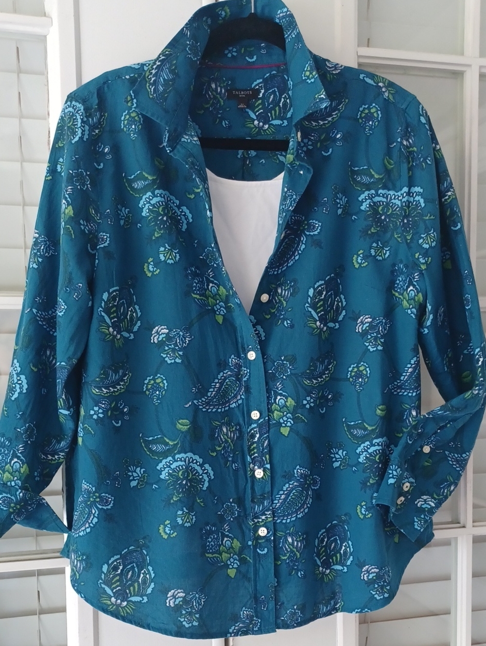 🩵 Talbots Floral Paisley Button Down Shirt 💚